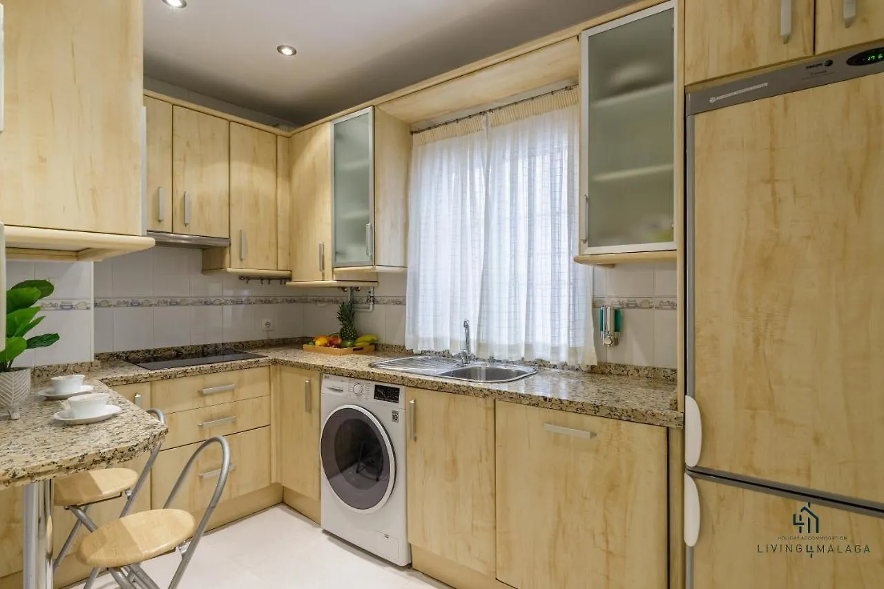 Living4Malaga Ollerias Centre Apartment